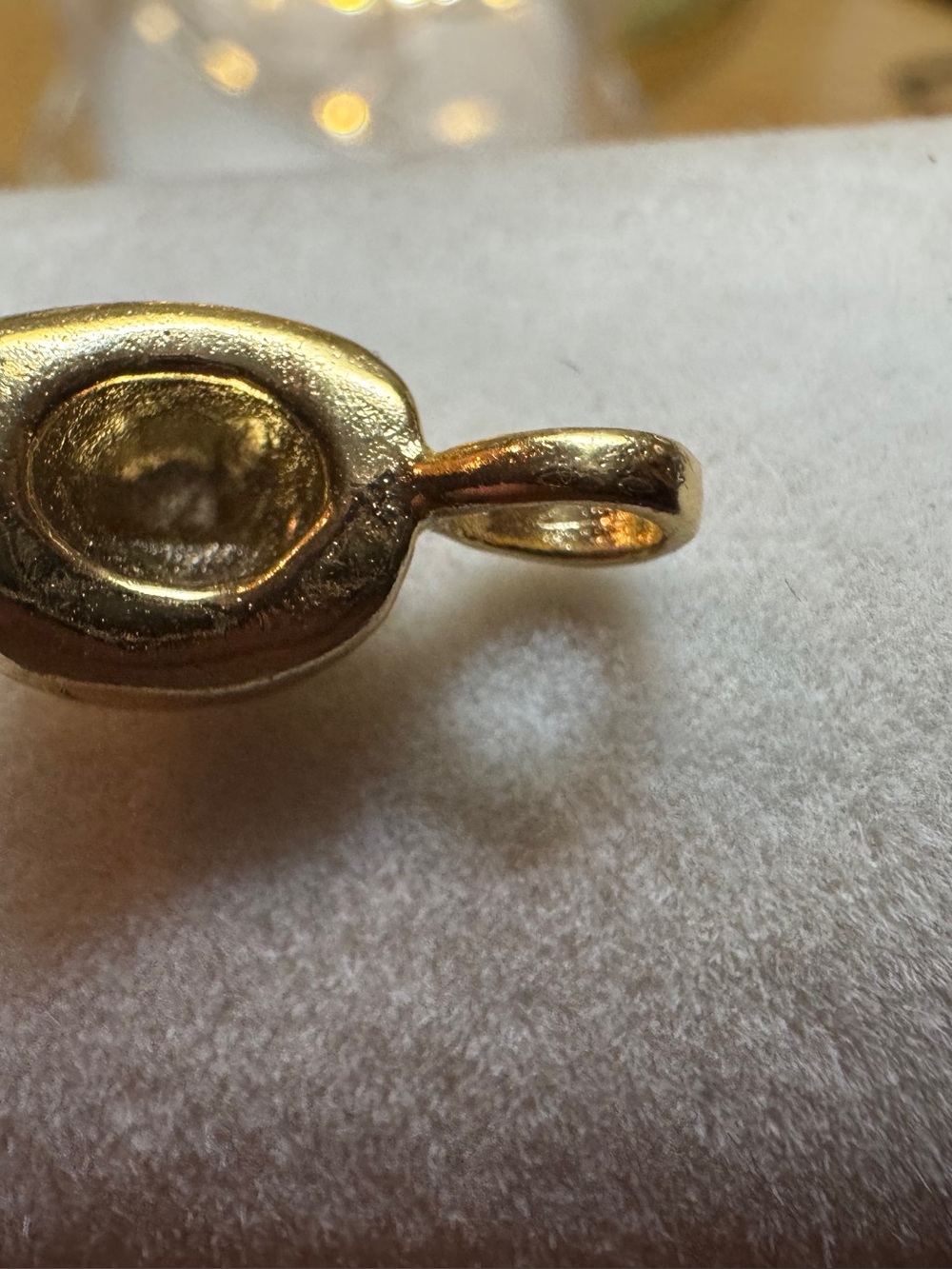 Pendant - Picture 2 of 3